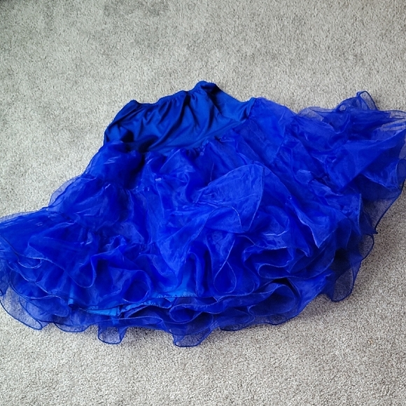 Dresses & Skirts - Elegant Blue Women's Skirt